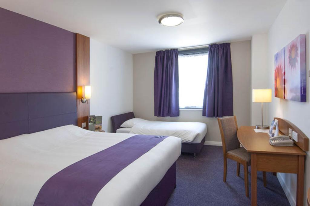 Premier Inn Ashford Central Δωμάτιο φωτογραφία