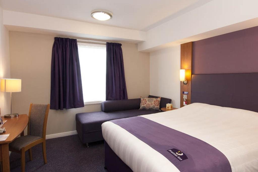 Premier Inn Ashford Central Δωμάτιο φωτογραφία