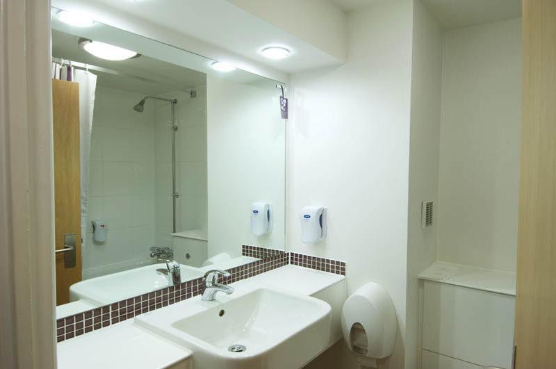 Premier Inn Ashford Central Εξωτερικό φωτογραφία